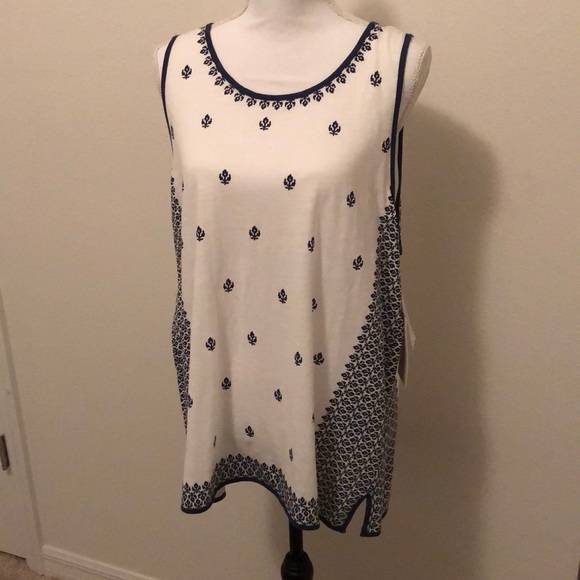 ⬇️VInce Camino Tank⬇️ - Picture 2 of 4